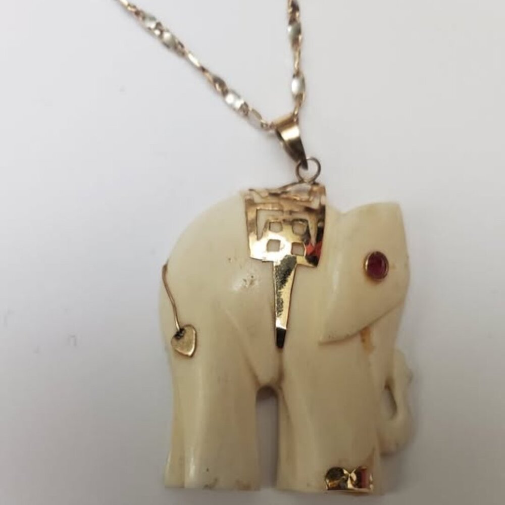Lovely, 14k Yellow Gold Vintage Carved Ivory Lucky Elephant Ruby Eye Pendant
